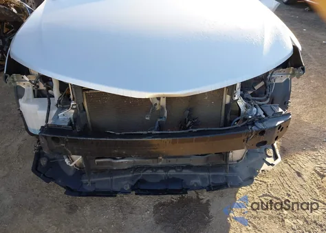 2014 Toyota Camry Le z USA, uszkodzony, nr VIN 4T4BF1FK5ER420618